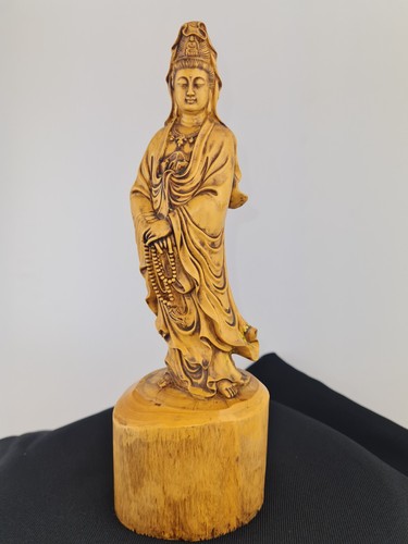 Guan yin buddha - guan, bambus