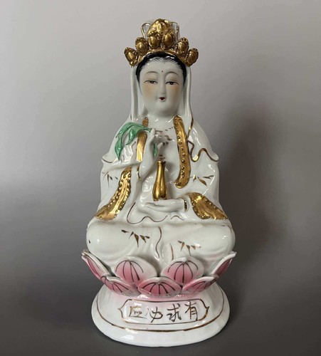Kwanyin buddha figur porzellan - kwanyin,
