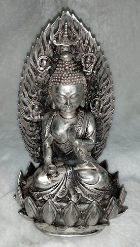 Reichlich verzierter alter